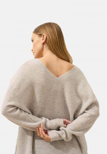 Длинный пуловер