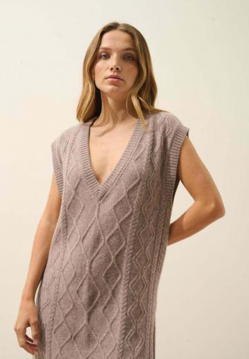 Вязаное платье