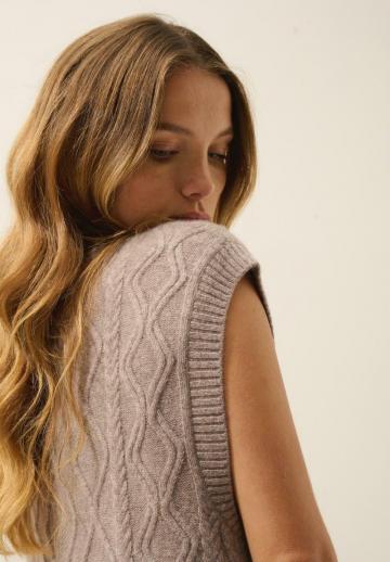 Вязаное платье