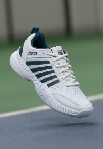 Теннисные кроссовки