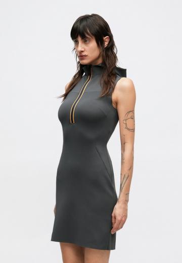 Короткое платье