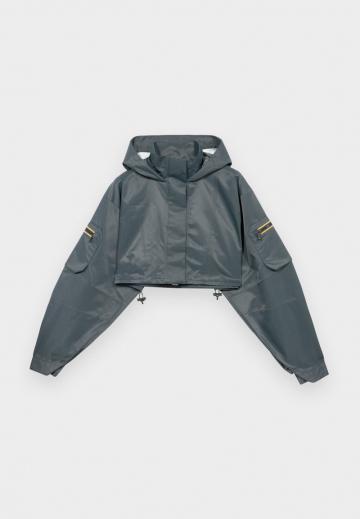 Короткая куртка