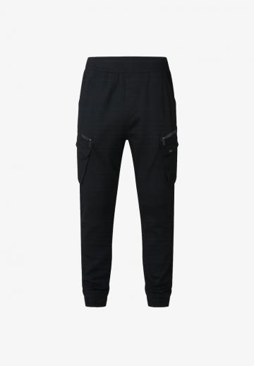 Брюки с накладными карманами