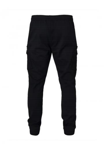 Брюки с накладными карманами