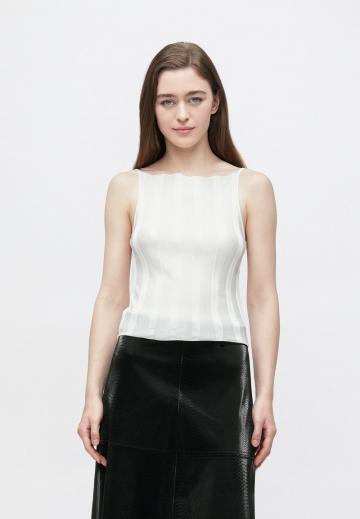 Топ на бретельках