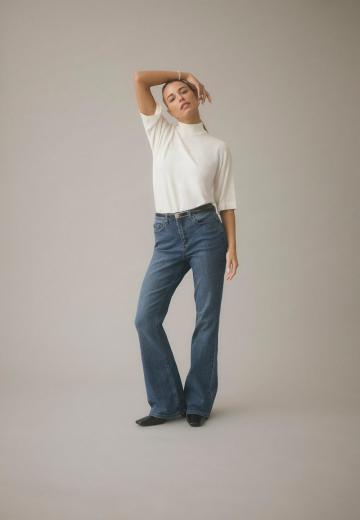 Клешеные брюки