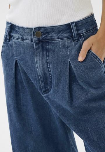 Свободные джинсы