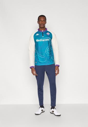 Спортивная кофта