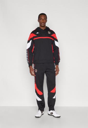 Спортивная кофта