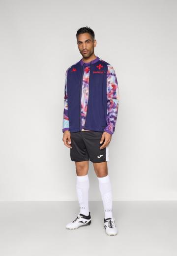 Спортивная кофта