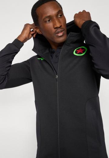 Спортивная кофта