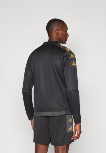 Спортивная кофта