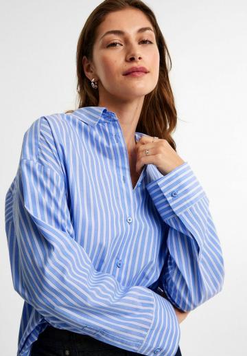 Длинная блузка