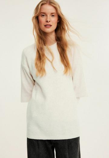 Длинный пуловер