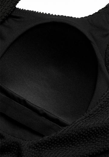 Слитный купальник