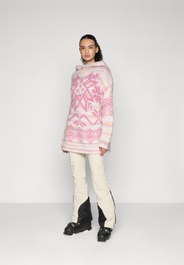 Пуловер с капюшоном