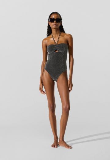 Слитный купальник