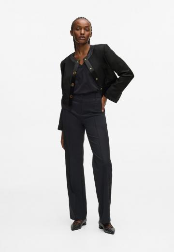 Короткий блейзер