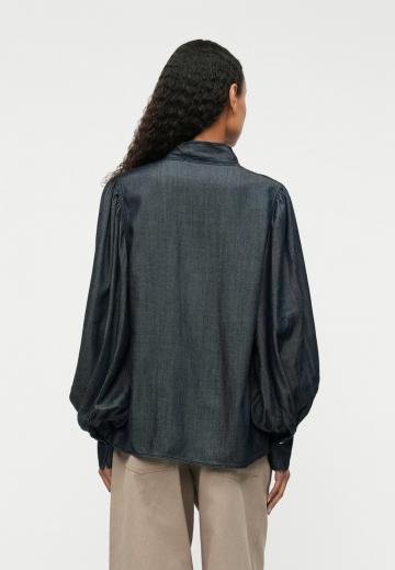 Джинсовая блузка