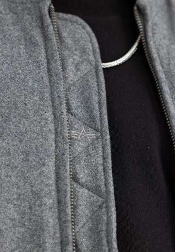 Куртка бомбер