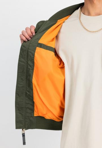 Куртка бомбер