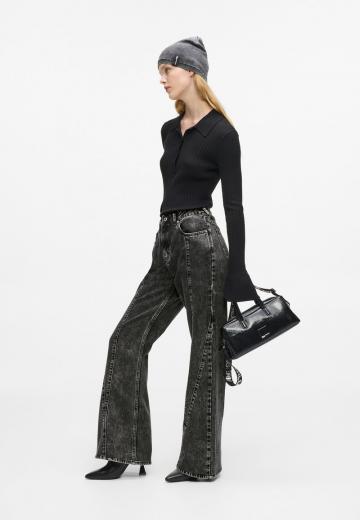 Клешеные джинсы