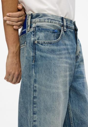 Прямые джинсы