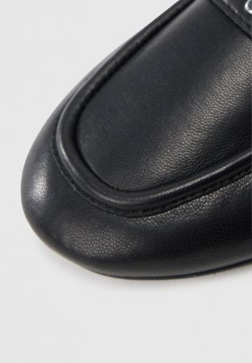 Полуботинки