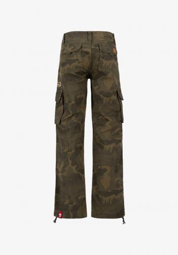 Брюки с накладными карманами