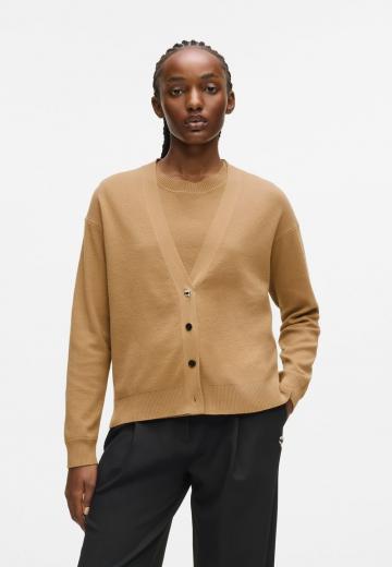 Вязаная кофта