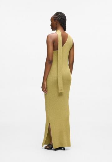 Вязаное платье