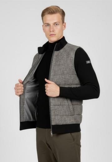 Вязаная кофта