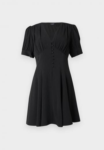 Короткое платье