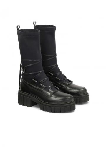 Сапоги на шнуровке