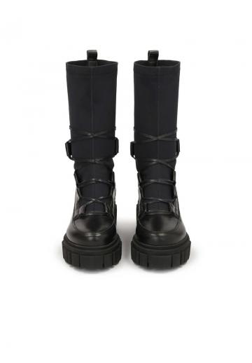 Сапоги на шнуровке