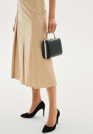 Туфли на высоком каблуке