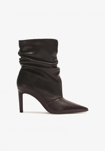 Высокие сапоги