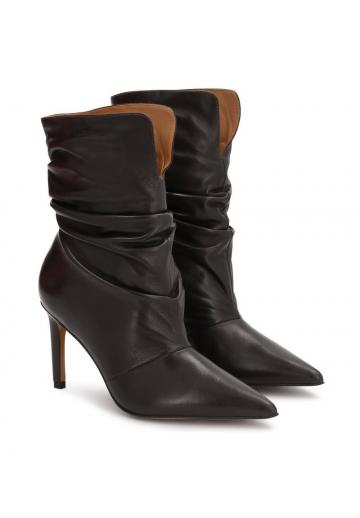 Высокие сапоги