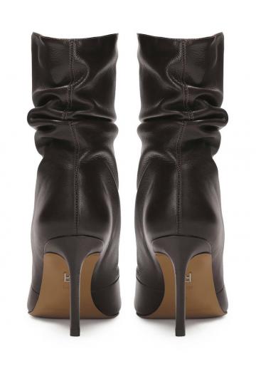 Высокие сапоги