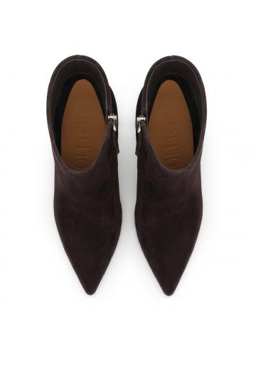 Высокие сапоги