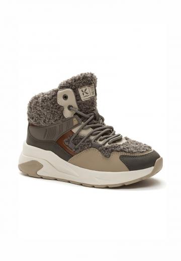 Сапожки на танкетке