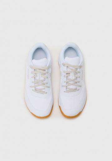 Гандбольные кроссовки