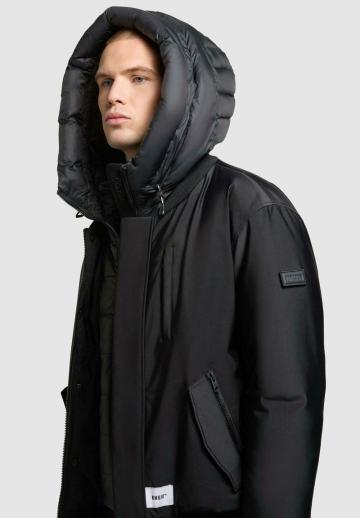 Зимняя куртка