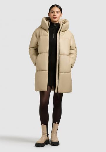 Пальто из искусственной кожи