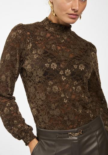 Кружевная блузка