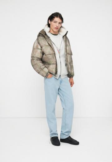 Зимняя куртка