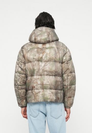 Зимняя куртка