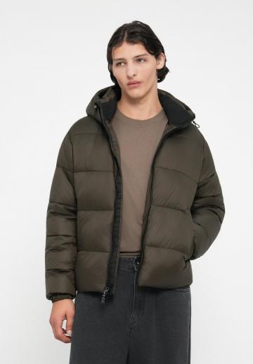 Зимняя куртка