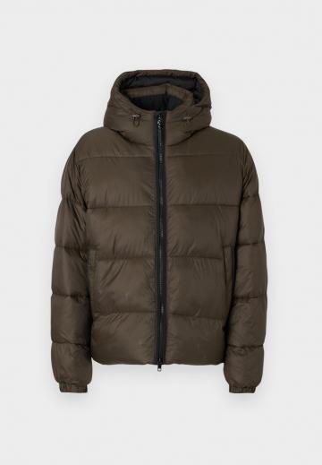 Зимняя куртка