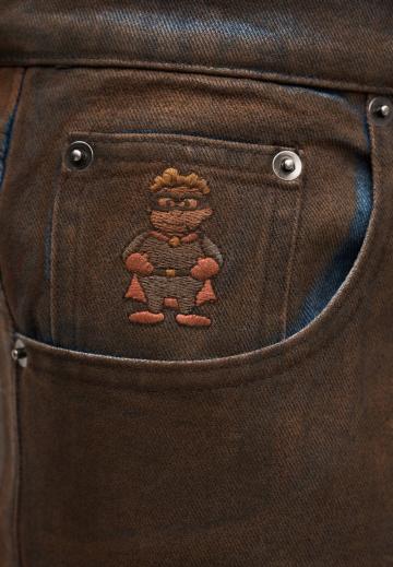 Прямые джинсы